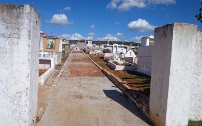 População do Faxinal e bairros vizinhos reclamam de descaso da prefeitura em relação ao cemitério