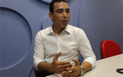 Prefeito de Nova Odessa veta projeto de leitura bíblica nas escolas