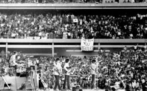 beatles-play-shea-stadium-1965-415x260