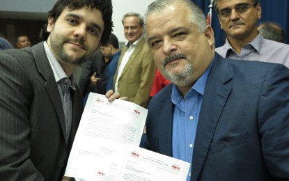 Aislan Menk solicitou a averiguação das situações de atraso do CDHU e SP-270 ao vice-governador Márcio França