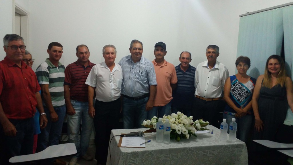 Diretores do Sindicato juntamente com o diretor da Fetaesp Isaac Leite.