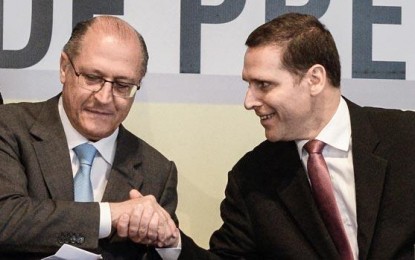 Como Alckmin jogou no colo do governo federal a sua fraude das merendas