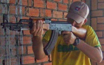 Como um AK 47 chega a uma favela?
