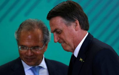 A indústria da mentira de Bolsonaro e Guedes
